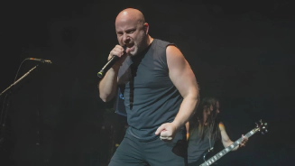 David Draiman Reage ao Rótulo de "Nu-Metal" para o Disturbed