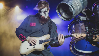 "Eu Adoro Irritar os Metaleiros": Jim Root do Slipknot Fala Sobre Suas Guitarras Inusitadas