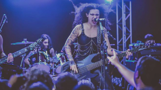 FERNANDA LIRA do Crypta: "A música pesada no Brasil respira e muito"