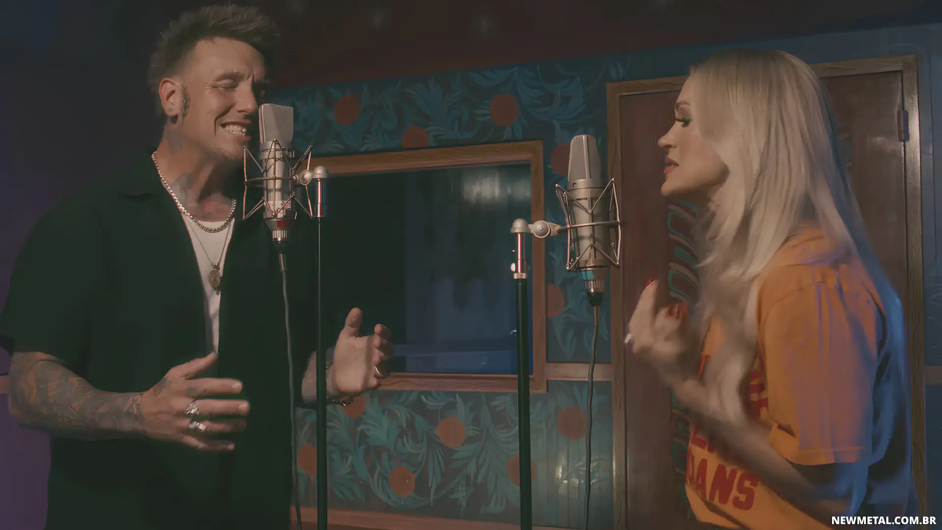 ASSISTA: PAPA ROACH e Carrie Underwood em Uma Colaboração Inesperada ASSISTA: PAPA ROACH e Carrie Underwood em Uma Colaboração Inesperada
