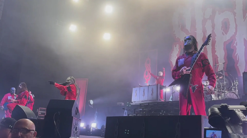Assista: Vídeos do Segundo Show do Slipknot da Turnê "Here Comes the Pain"
