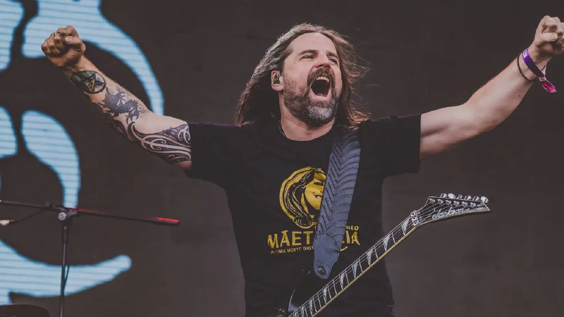 Andreas Kisser e Ugly Kid Joe Celebram Lemmy Kilmister; Vídeo