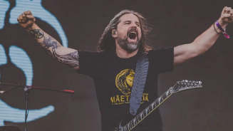 Andreas Kisser e Ugly Kid Joe Celebram Lemmy Kilmister; Vídeo