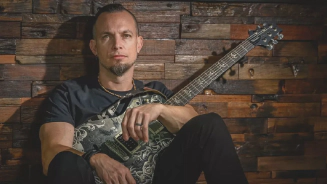 Creed: Guitarrista Mark Tremonti diz que Queria mais Metal na Banda
