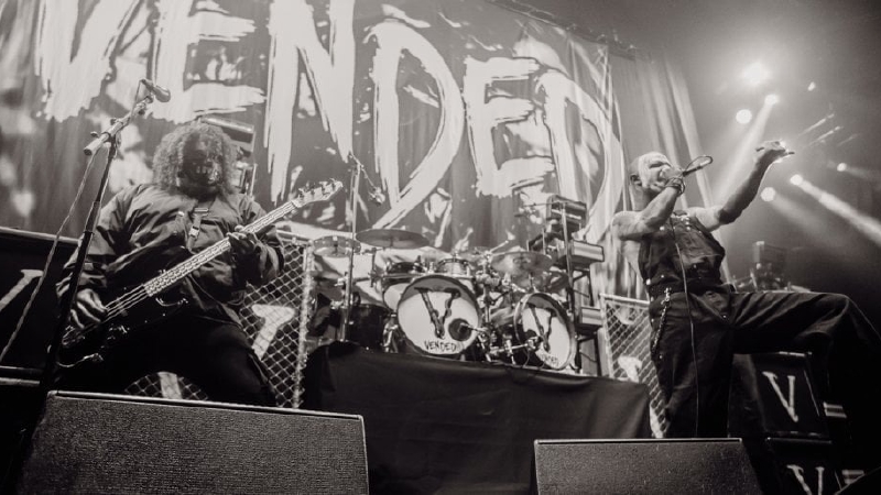 Assista: Vended lança clipe de "Where The Honesty Lies"; Vídeo