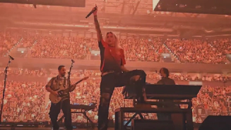 Assista: Linkin Park Lança Nova Música "Heavy Is The Crown" em Hamburgo