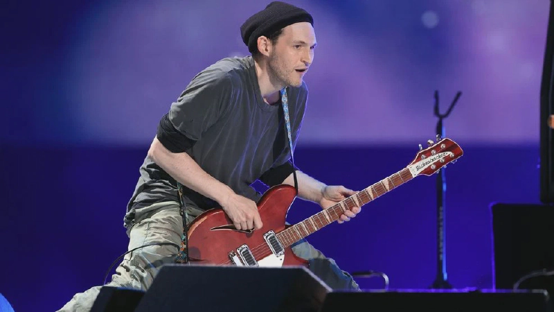 Josh Klinghoffer se Declara Inocente por Homicídio em Acidente de Trânsito