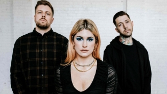 Spiritbox Lança Clipe Cinematográfico do Single "Soft Spine"; Vídeo