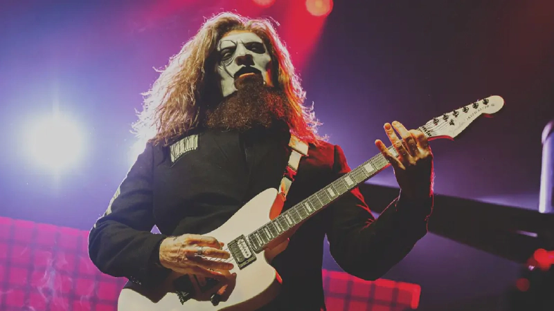 Jim Root explica processo criativo do Slipknot: "Muita confiança e mente aberta"